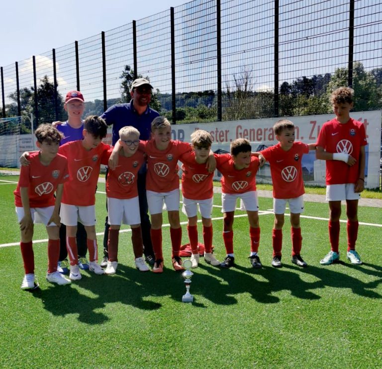 E1-Jugend krönt die Saison mit dem Kreismeistertitel 🏆⚽