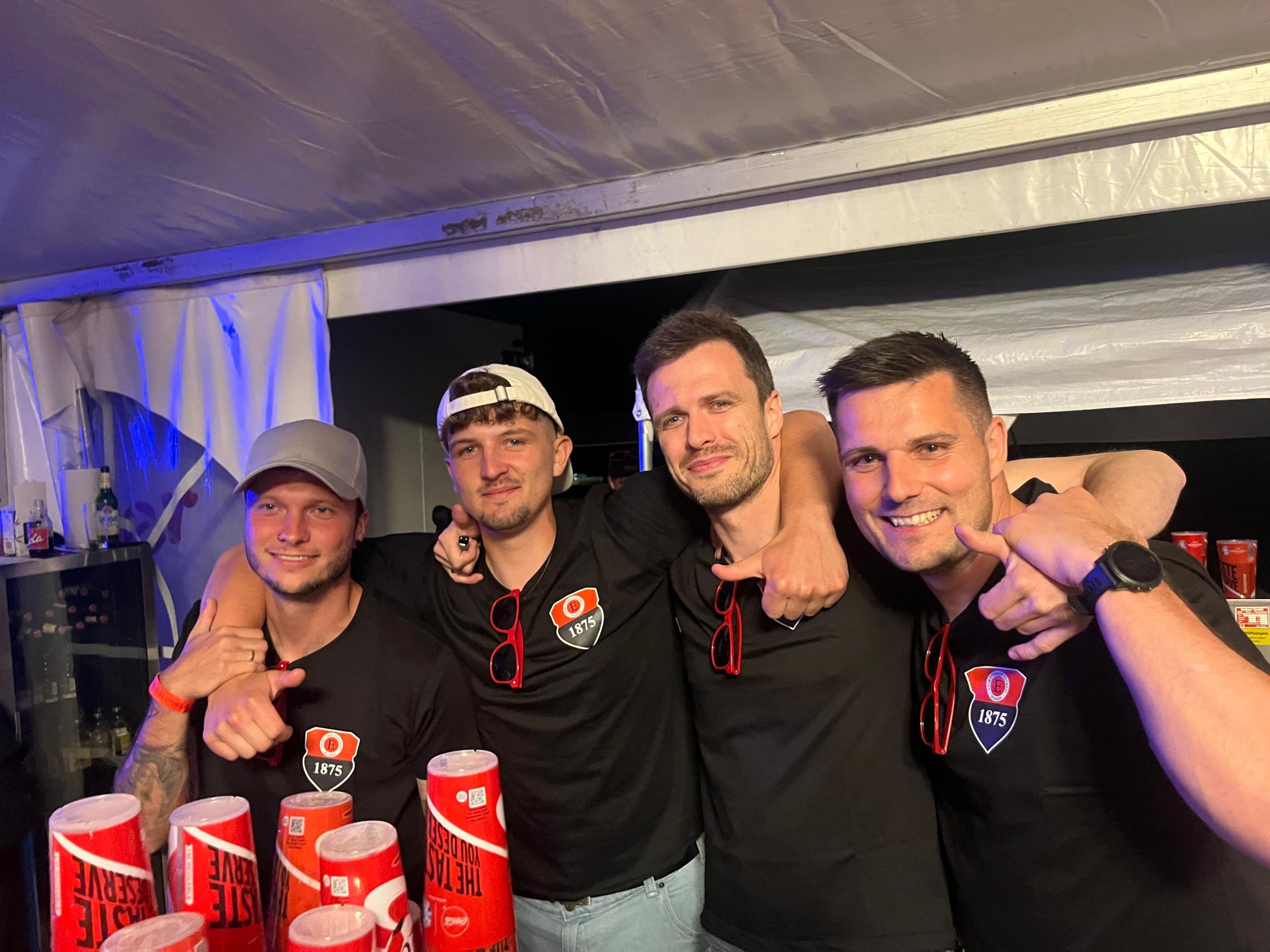 Verkaufsteam der ersten Mannschaft beim Sportfest 2025